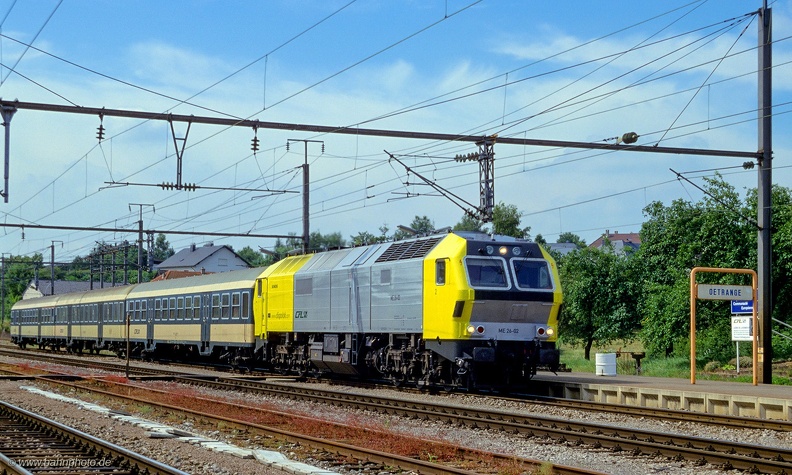 8992.jpg