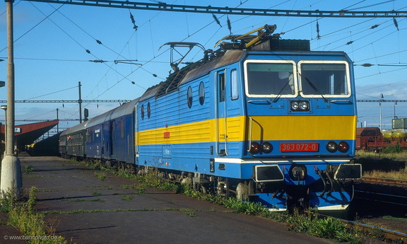 363 072
