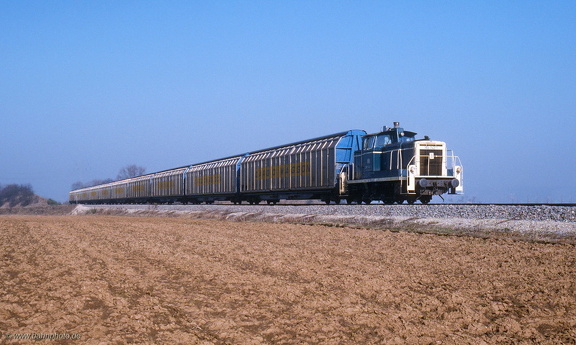 360 742