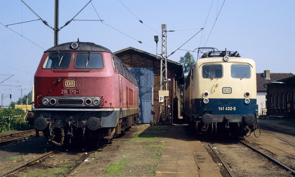 216 170