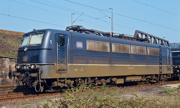 184 001