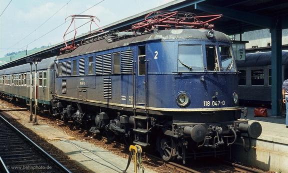 118 047