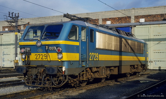 2729