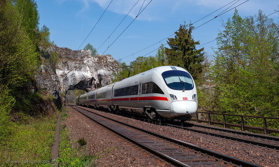 411 061