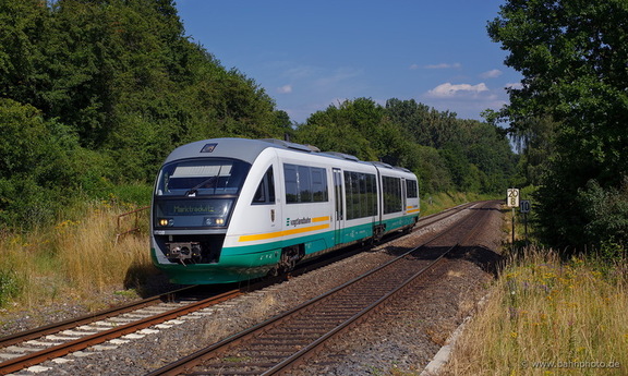 642 313
