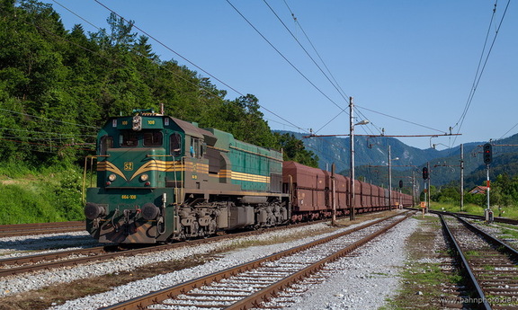664 108