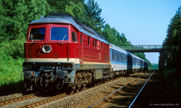 232 538